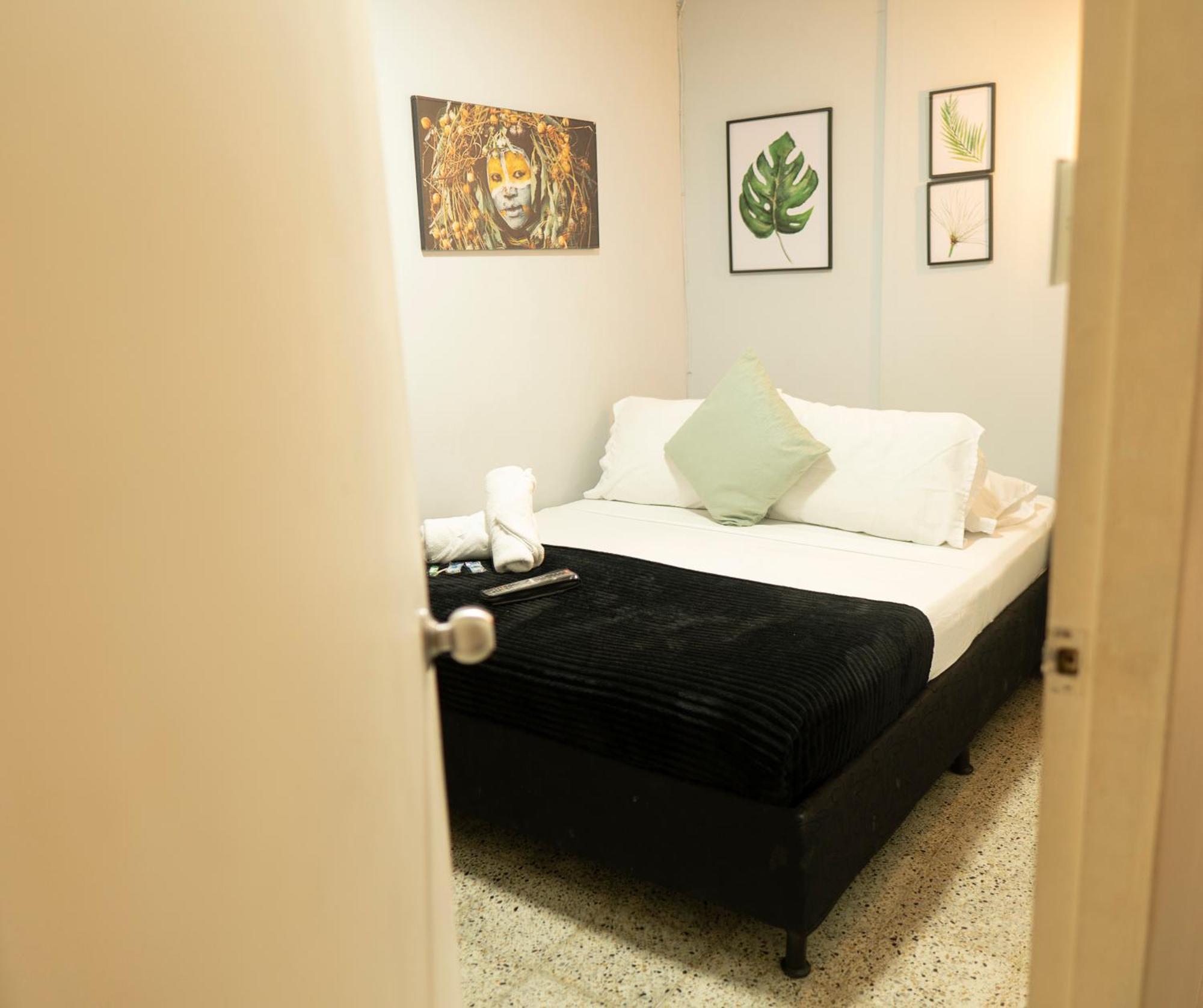 Africa House-Casa Hotel Laureles-La70 麦德林 外观 照片