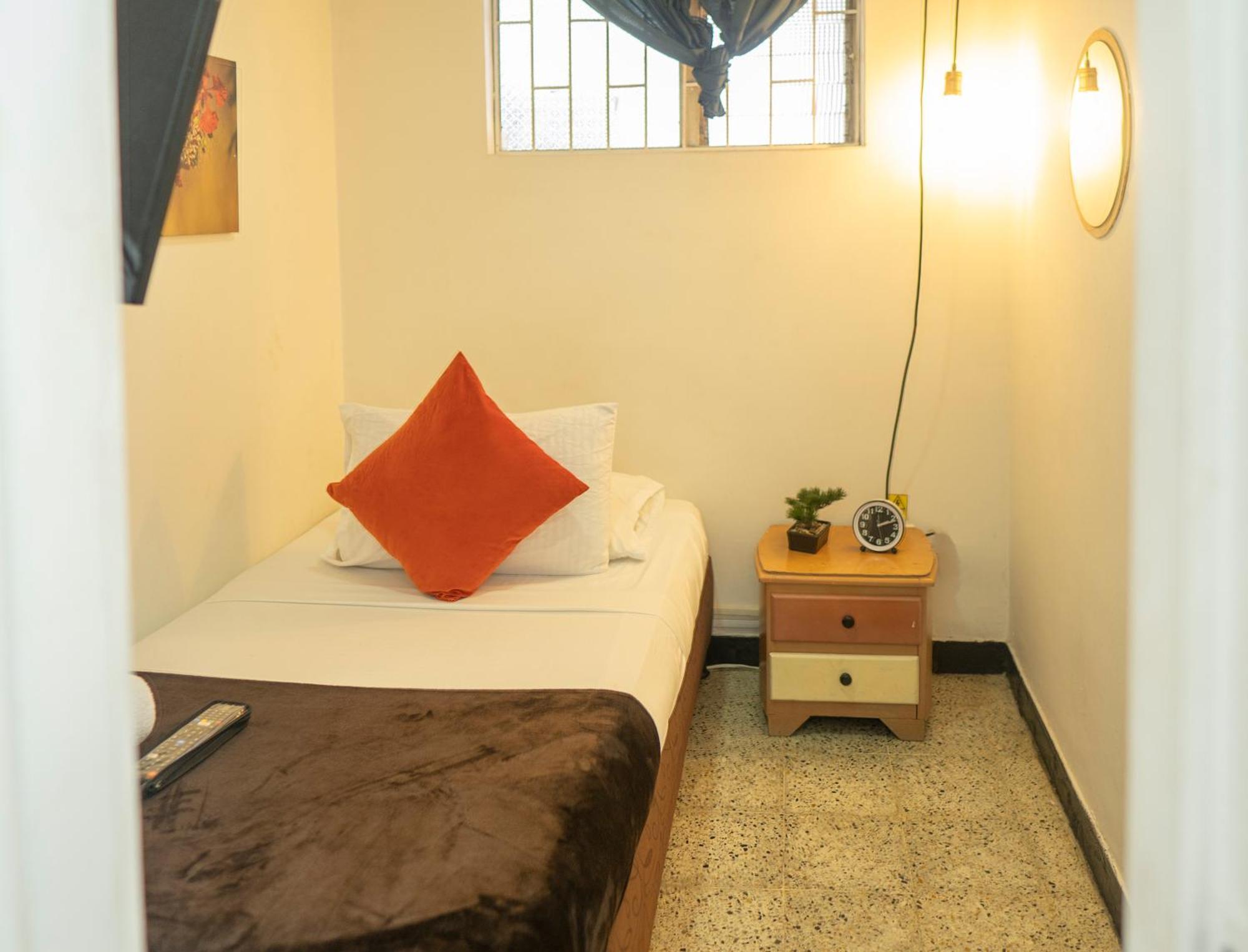 Africa House-Casa Hotel Laureles-La70 麦德林 外观 照片