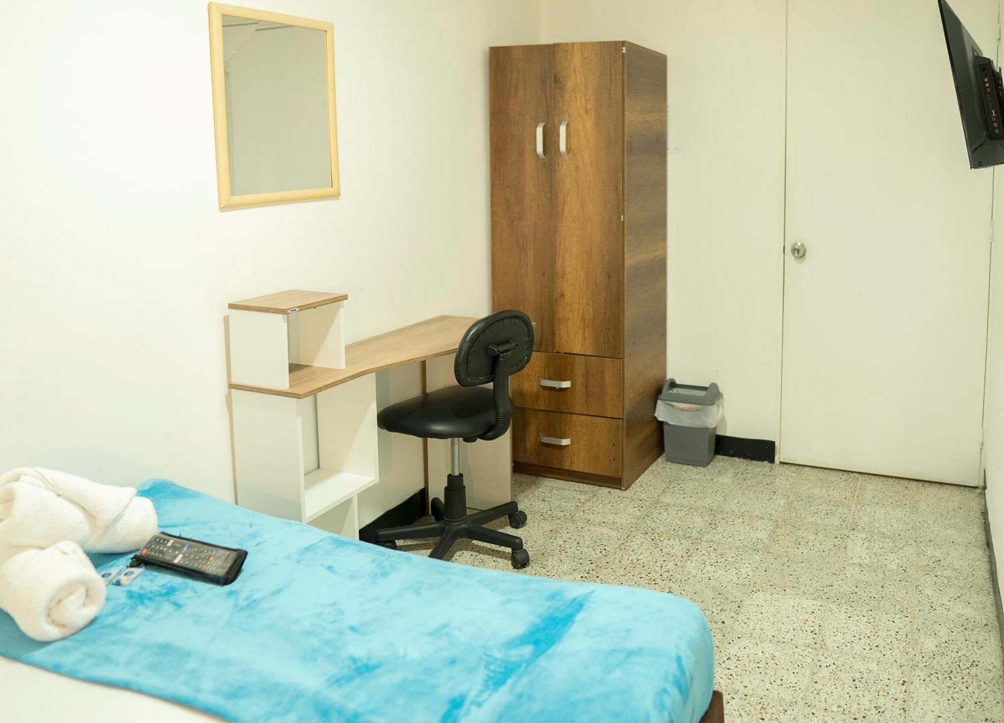 Africa House-Casa Hotel Laureles-La70 麦德林 外观 照片