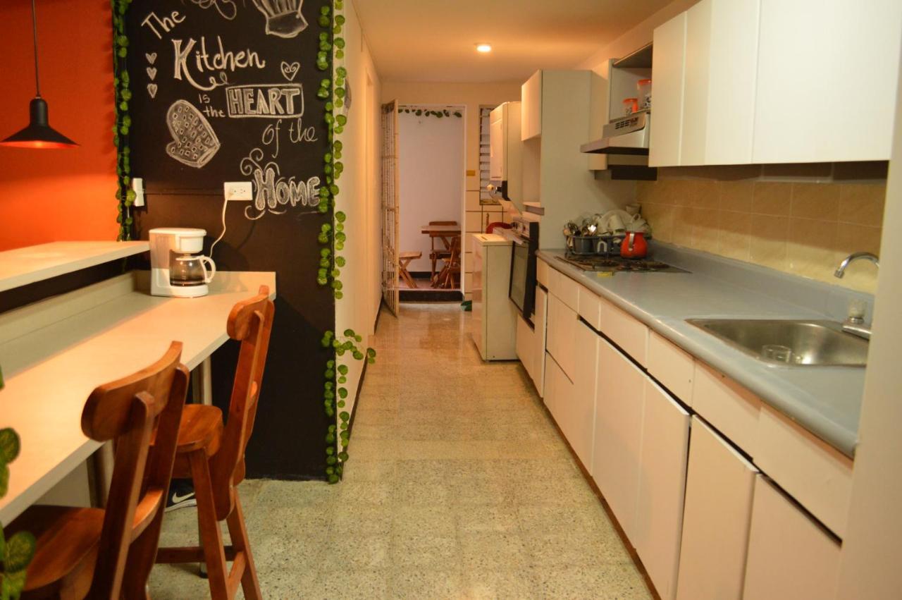 Africa House-Casa Hotel Laureles-La70 麦德林 外观 照片